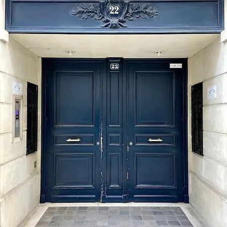 West Living-charming In Luxurious Madeleine Area *